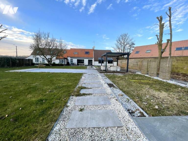 Maison 6 pièces 208 m² — photo 1