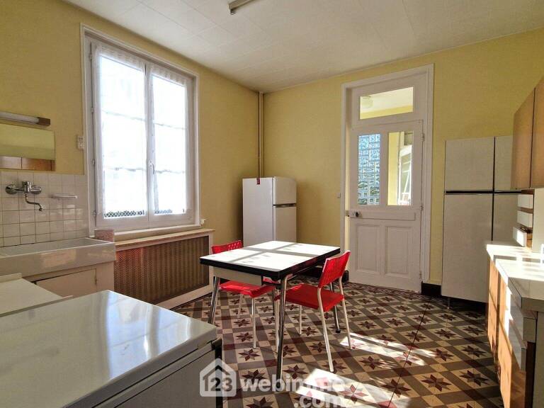Maison - 76m² - Laon — photo 1