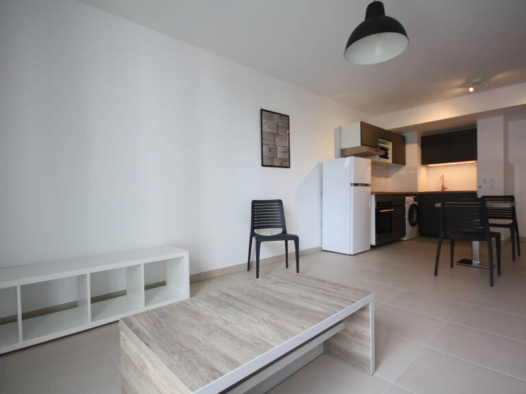 À Marseille 2, appartement neuf en location avec CABINET EMH — photo 1