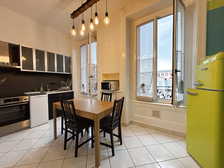Oullins, Appartement T2 avec jardin à 2 pas du Métro — photo 1