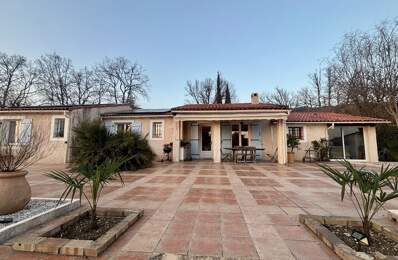 VILLA PLAIN-PIED DE 130M² HABITABLES, 3 CHAMBRES, AVEC PISCINE ET DÉPENDANCE – TERRAIN 2 400 M² — photo du bien