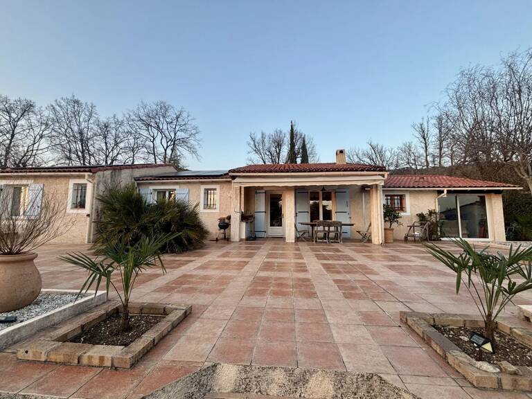 VILLA PLAIN-PIED DE 130M² HABITABLES, 3 CHAMBRES, AVEC PISCINE ET DÉPENDANCE – TERRAIN 2 400 M² — photo 1