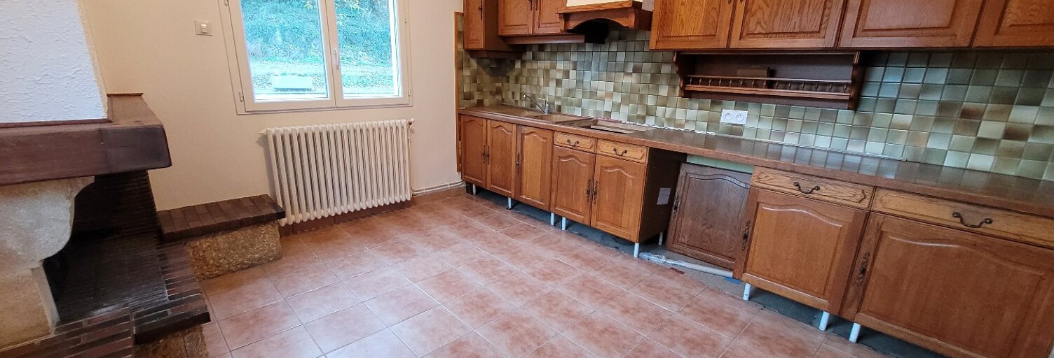 Maison 6 Pièces 115 m² à louer à Eycheil (09200)