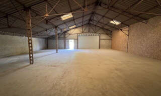 Commerce 1 Pièce 225 m² à louer à Peyrolles-en-Provence (13860)