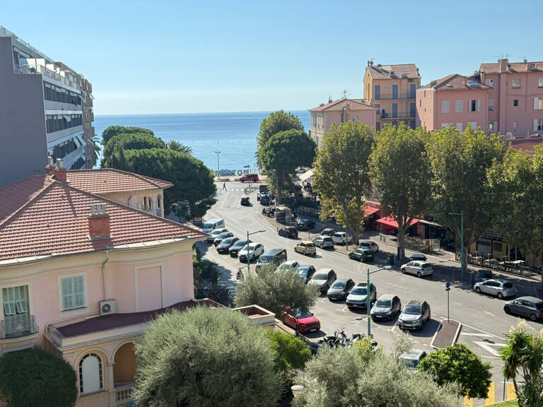 Menton centre ville vue mer 3 pièces — photo 1