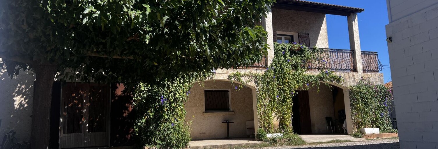 Maison 7 Pièces 180 m² à vendre à Saint-Gilles (30800)