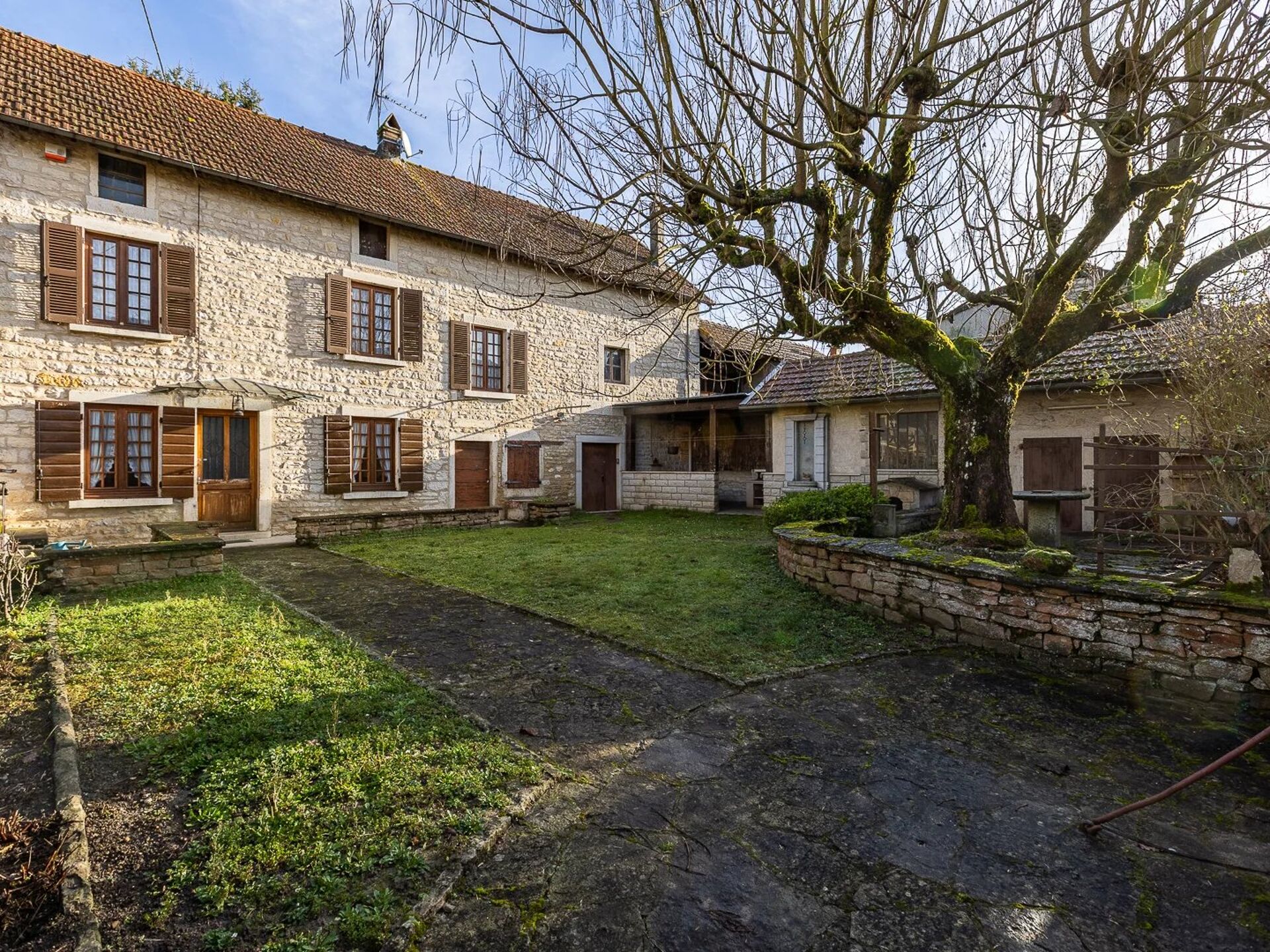 Maison 4 pièces 87 m² · à Charette · 87 m² · 240 000 €