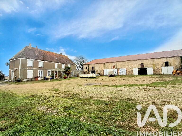 Vente Maison/villa 8 pièces — photo 1