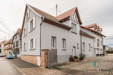 Appartement 3 pièces 830 €