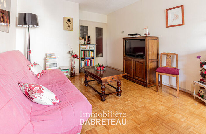 Appartement Decines Charpieu 4 pièce(s)  79m2 — photo 2