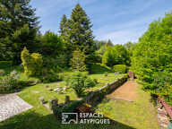 Auberge de caractère fin XVIIIeme siècle entièrement rénovée avec jardin paysagé au coeur du village — photo 3