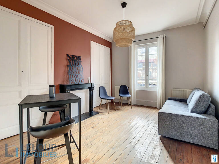 ROUEN - PLACE SAINT MARC - F2 MEUBLE — photo 1
