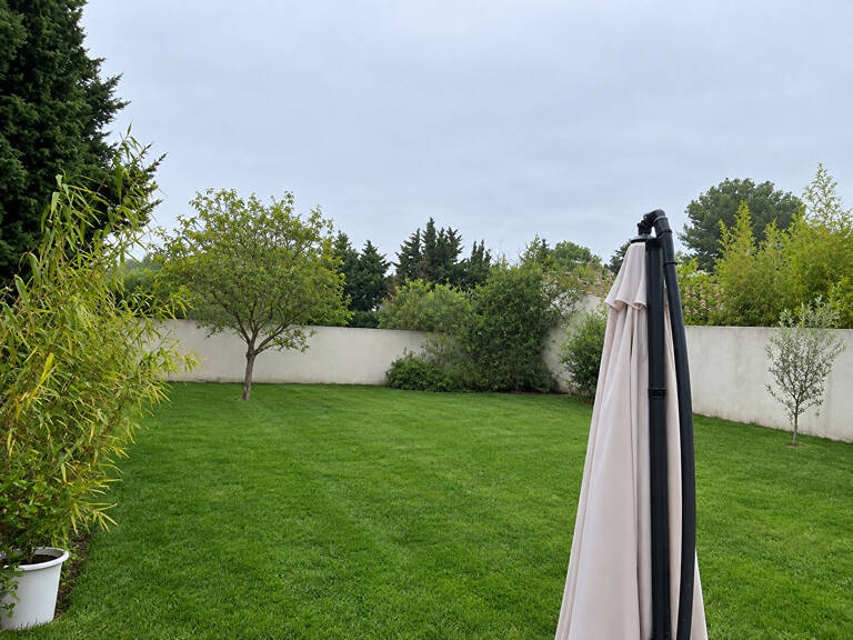 Maussane les Alpilles : Location maison/app. 3 chambres+terrain+garage — photo 1