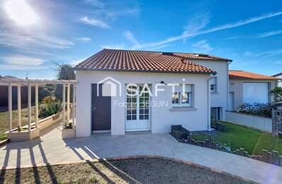 Pavillon familial 4 chambres, bien entretenu, grand garage, sur un beau terrain clos — photo du bien