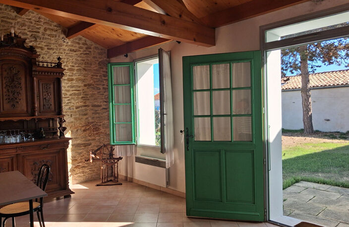 PURE MAISON OLÉRONNAISE FIN XIX  - CHARME ET AUTHENTICITÉ AU COEUR DE CHAUCRE — photo 4
