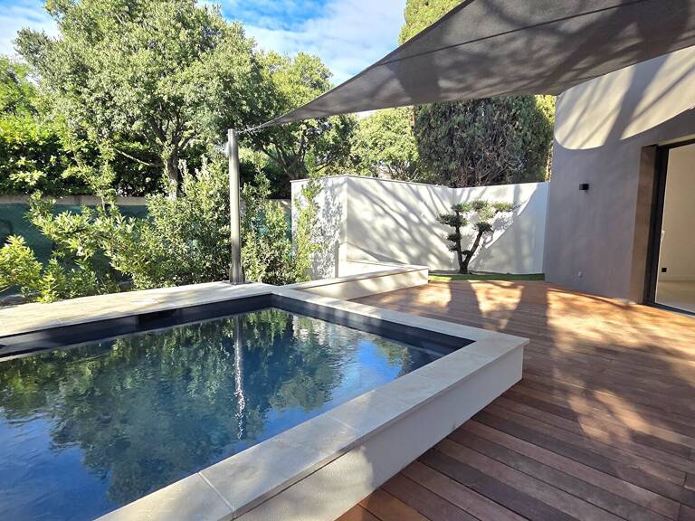 MONTPELLIER AIGUELONGUE / VILLA CONTEMPORAINE D'EXCEPTION AU CÅ'UR D'UN DOMAINE PRIVÉ — photo 1