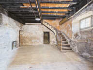 Maison en pierre au coeur du village de Chalencon à réhabiliter avec cour — photo 3