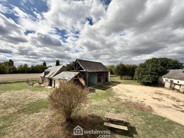 Maison - 100.91m² - Longué-Jumelles — photo du bien