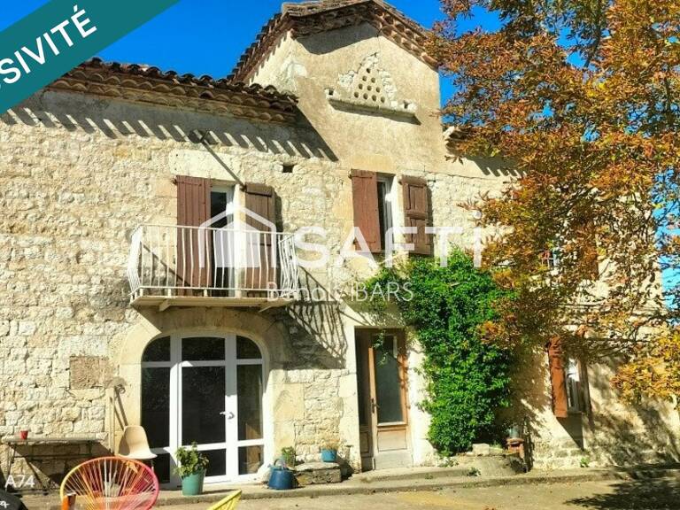 Ancienne ferme en pierre calcaire restaurée avec ses dependances — photo 1