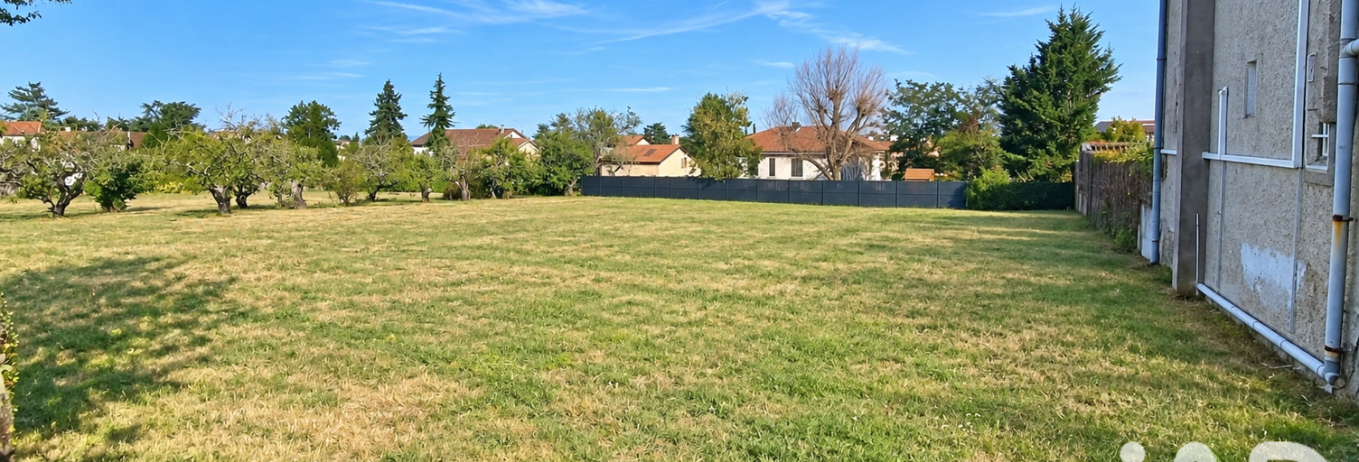 Terrain  2053 m² à vendre à Craponne (69290)