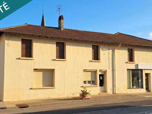 Maison coeur de village avec ancien commerce — photo du bien