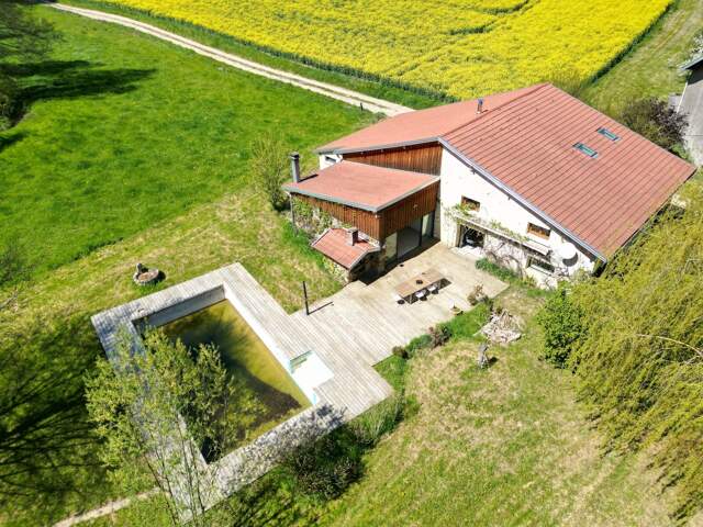 Belle maison parfaitement rénovée au calme . — photo du bien
