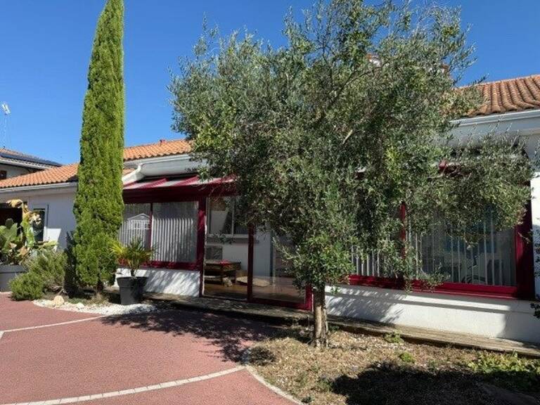Belle maison 5 pièces de 142m2 avec piscine couverte et chauffée — photo 1