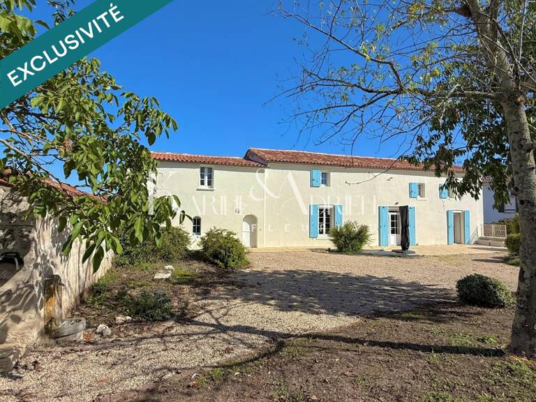 MAISON  EN PIERRE 4 CHAMBRES, JARDIN CLOS, DÉPENDANCE ET DEUX GARAGES — photo 1