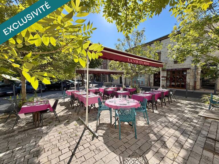 IMMEUBLE CENTRE VILLE AVEC RESTAURANT ET APPARTEMENT — photo 1