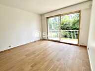Studio lumineux avec double balcon et double cave — photo 2
