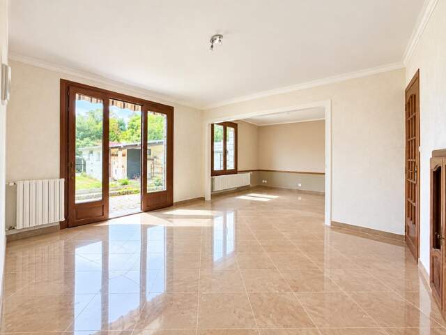 A CUFFIES 02, MAISON EN PIERRE DE 82 M2 AVEC DÉPENDANCE ET CAVE SUR SON TERRAIN DE 495 M2. — photo du bien
