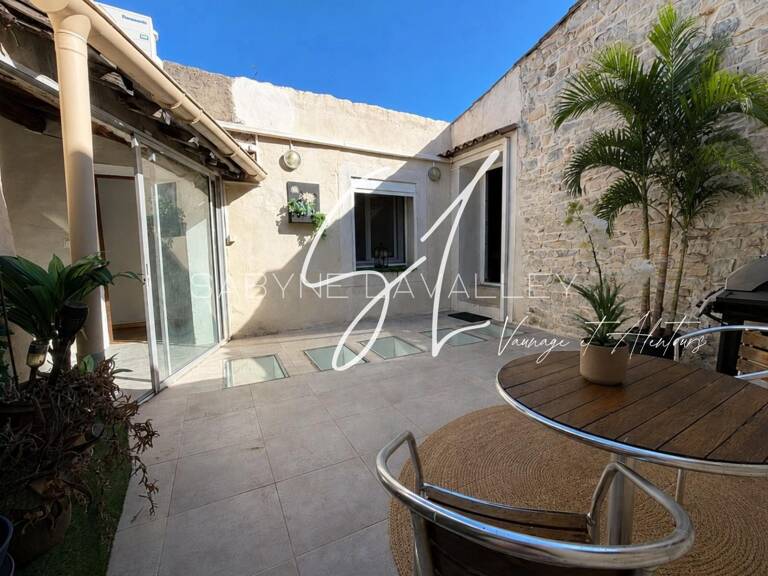 La MAISON CHARLINE Une demeure de caractère au cœur de Clarensac — photo 1