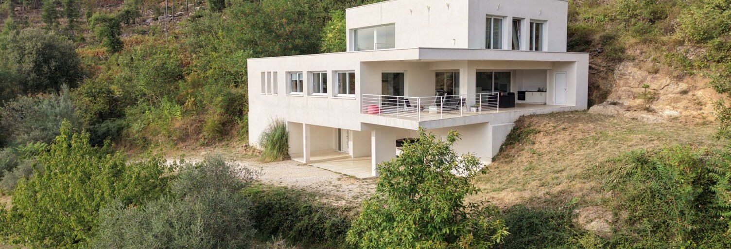 Maison 5 Pièces 233 m² à vendre à Ucel (07200)