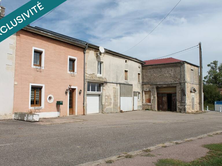 maison habitable de suite ,avec jardin,verger, garage pourtrois voitures et une grange de 200 M2 — photo 1