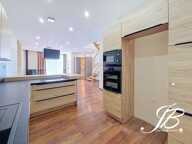 LOFT RENOVE DE 118M² AVEC TERRASSE ET PARKING COUVERT — photo 3