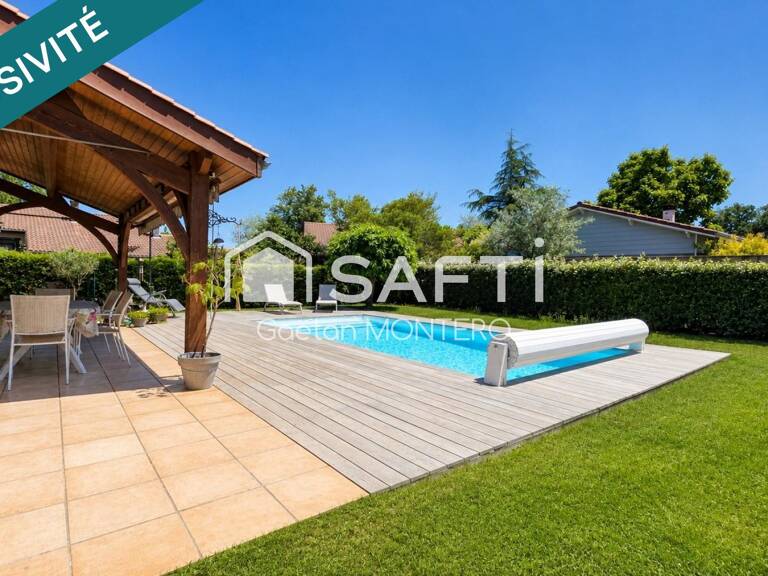 Maison à vendre à La Teste-de-Buch Quartier calme, piscine chauffée et prestations soignées — photo 1