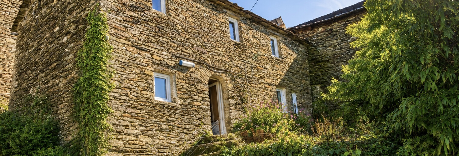 Maison 4 Pièces 80 m² à vendre à Saint-Étienne-Vallée-Française (48330)