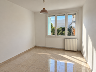 Appartement T4 de 70 m2, avec terrasse et place de parking , quartier Capouchiné — photo 4