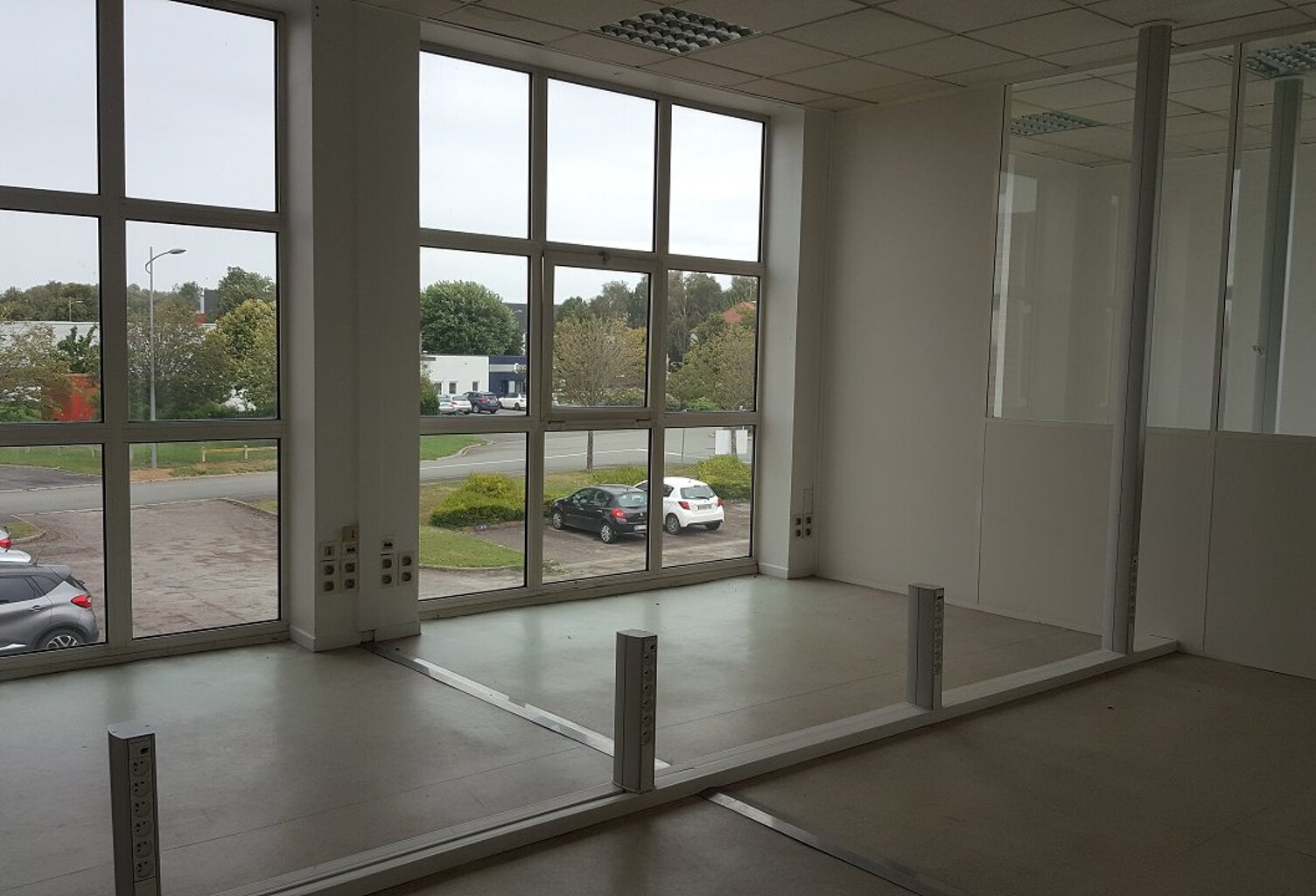 Local commercial — photo 1