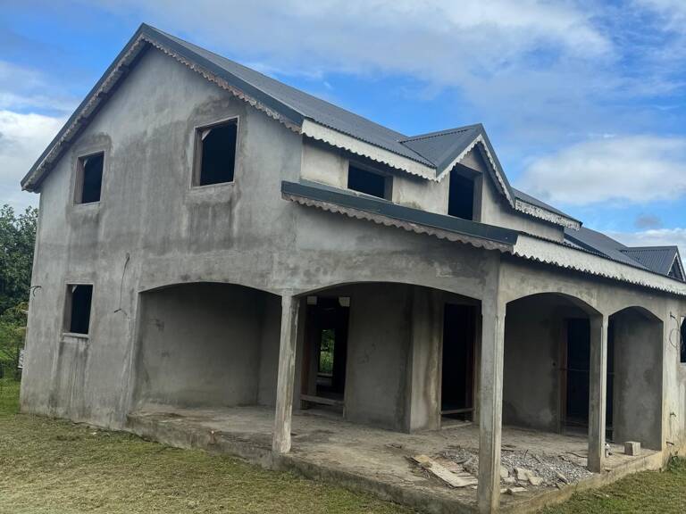 Vente Maison/villa 8 pièces — photo 1