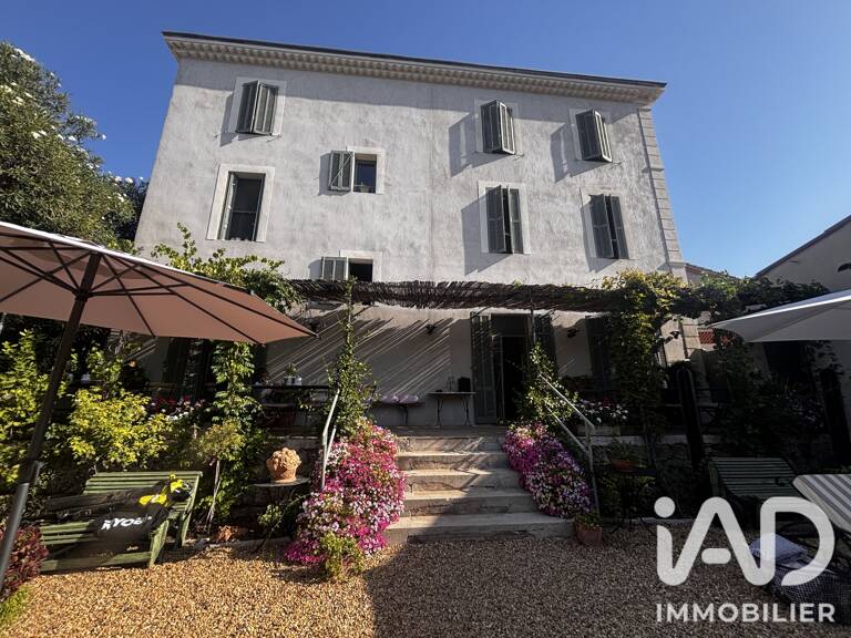 Vente Immeuble 270 m&sup2; — photo 1