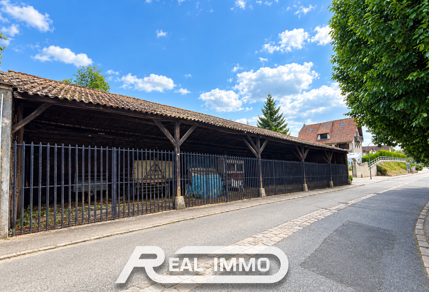 Hangar / entrepôt au coeur de VILLIERS-SAINT-FRÉDÉRIC (78640) — photo 1