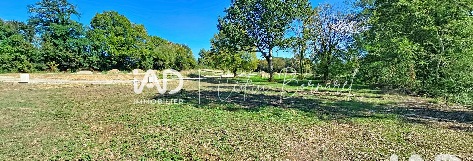 Terrain  814 m² à vendre à Montagnat (01250)