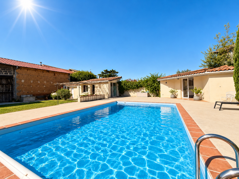 Propriété de caractère rénovée   225 m2   5 chambres   Pisci — photo 1