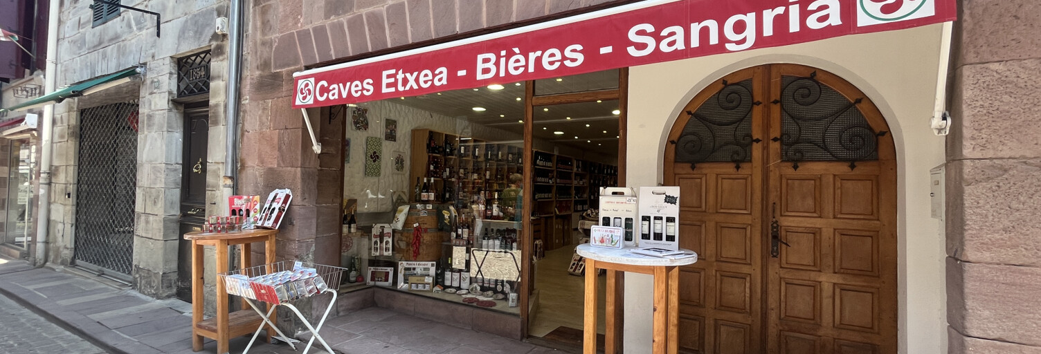 Commerce  77 m² à vendre à Saint-Jean-Pied-de-Port (64220)