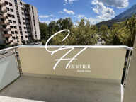 FONTAINE: T4 de 79.29m² avec un stationnement privé — photo 2
