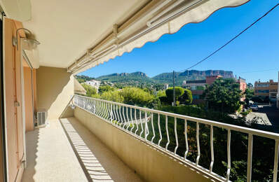 CASSIS   La Viguerie : T2 avec terrasse, apperçu Cap Canaille — photo du bien