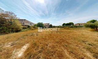 Terrain  1020 m² à vendre à La Fare-les-Oliviers (13580)