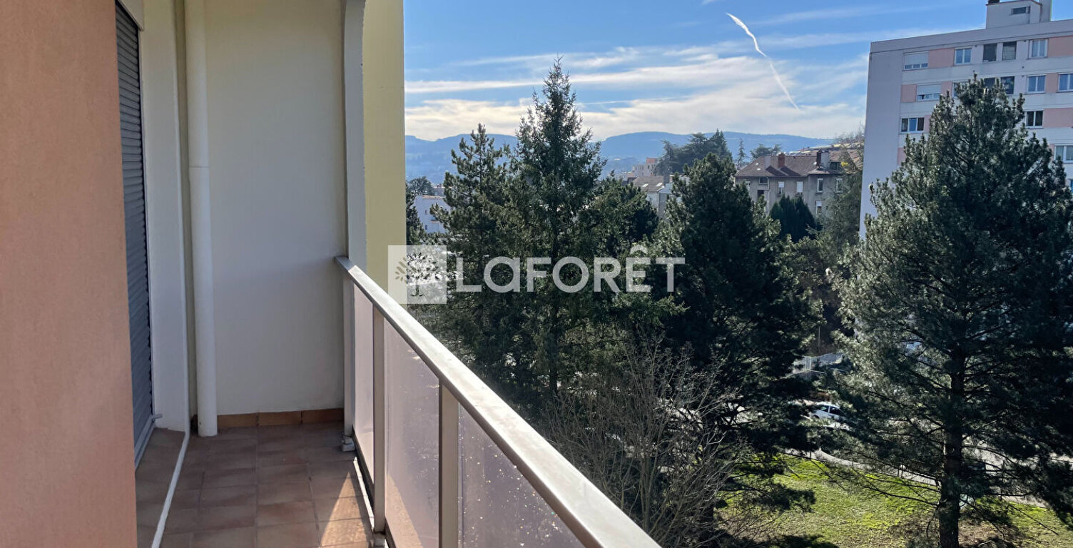 Appt 5 pièces 95 m² avec balcon ,cave et garage — photo 1