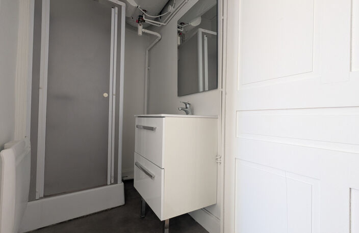 T2 de 40 m2 - quartier Saint-Alyre — photo 5